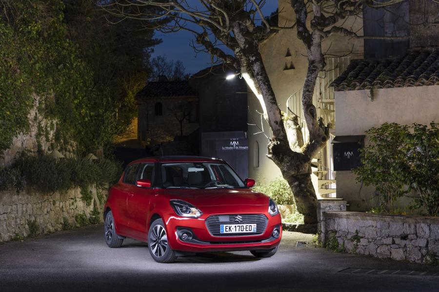  Suzuki Swift 2017 года  (WW) (фото 70 из 101)